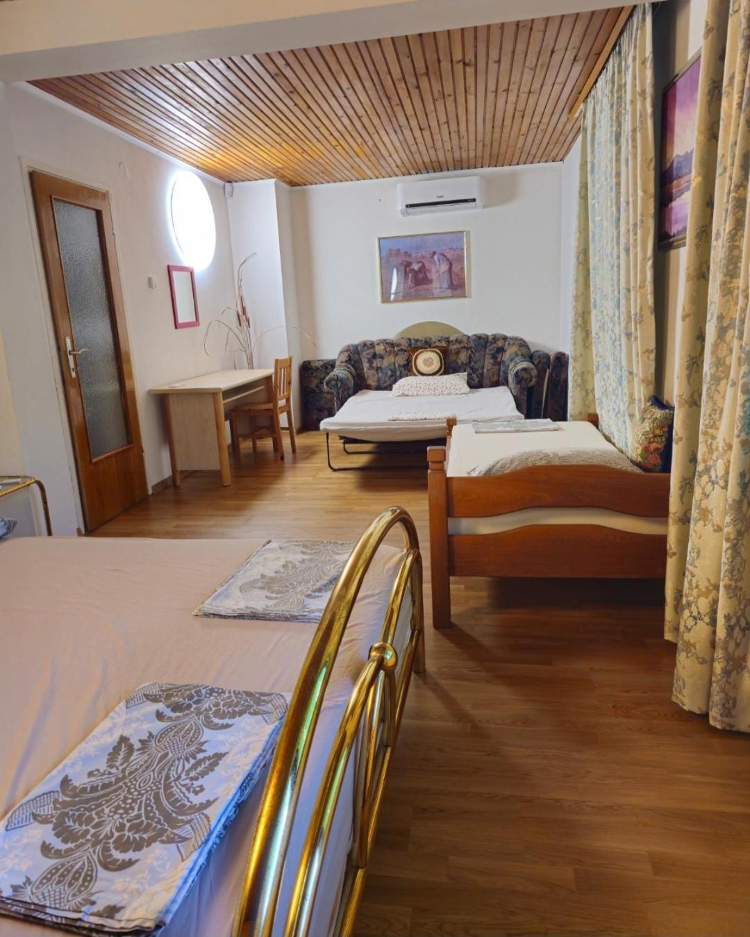 Peaceful Vacation Villa & Garden Sarajevo Exterior photo